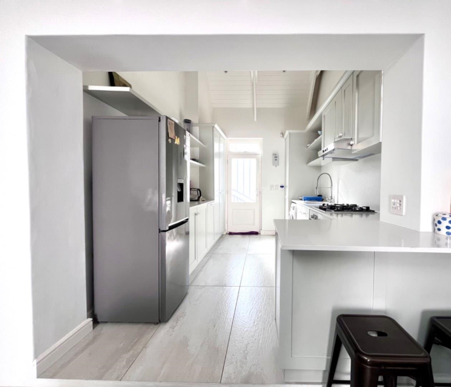 To Let 1 Bedroom Property for Rent in Rondebosch Western Cape